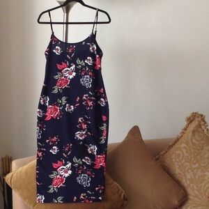 🍃🌺🍃 Summertime - Navy Florals Slip Dress